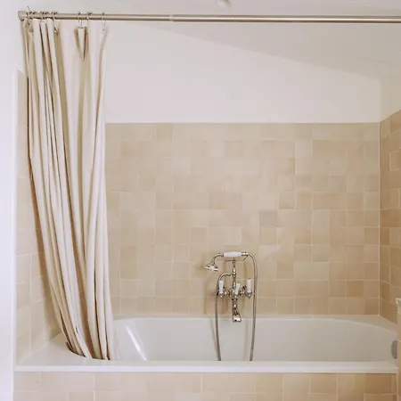 Вилла Rhetaise -